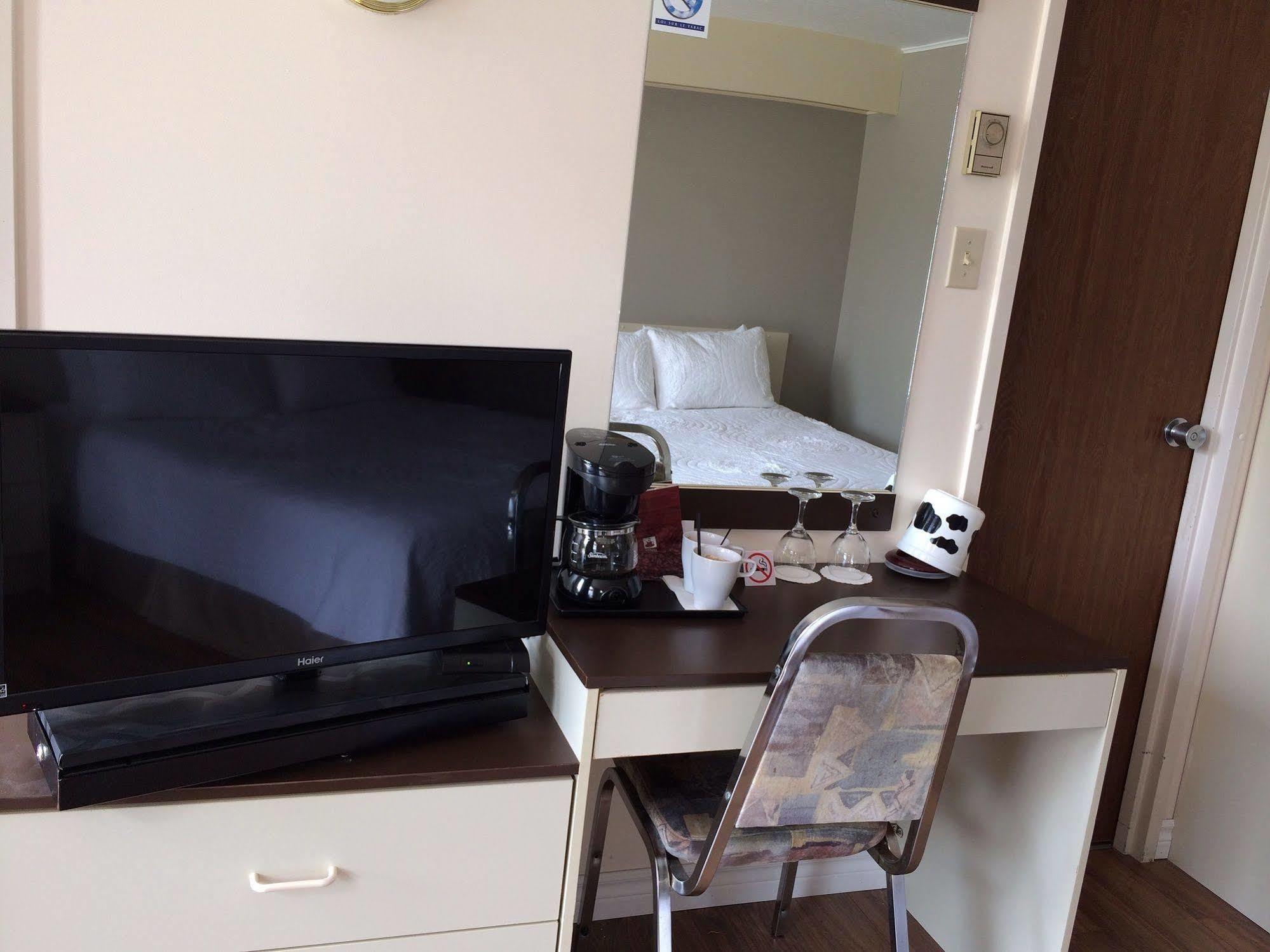Motel De La Pente Douce 마곡 외부 사진